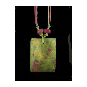 Pendentif de zoïsite 2